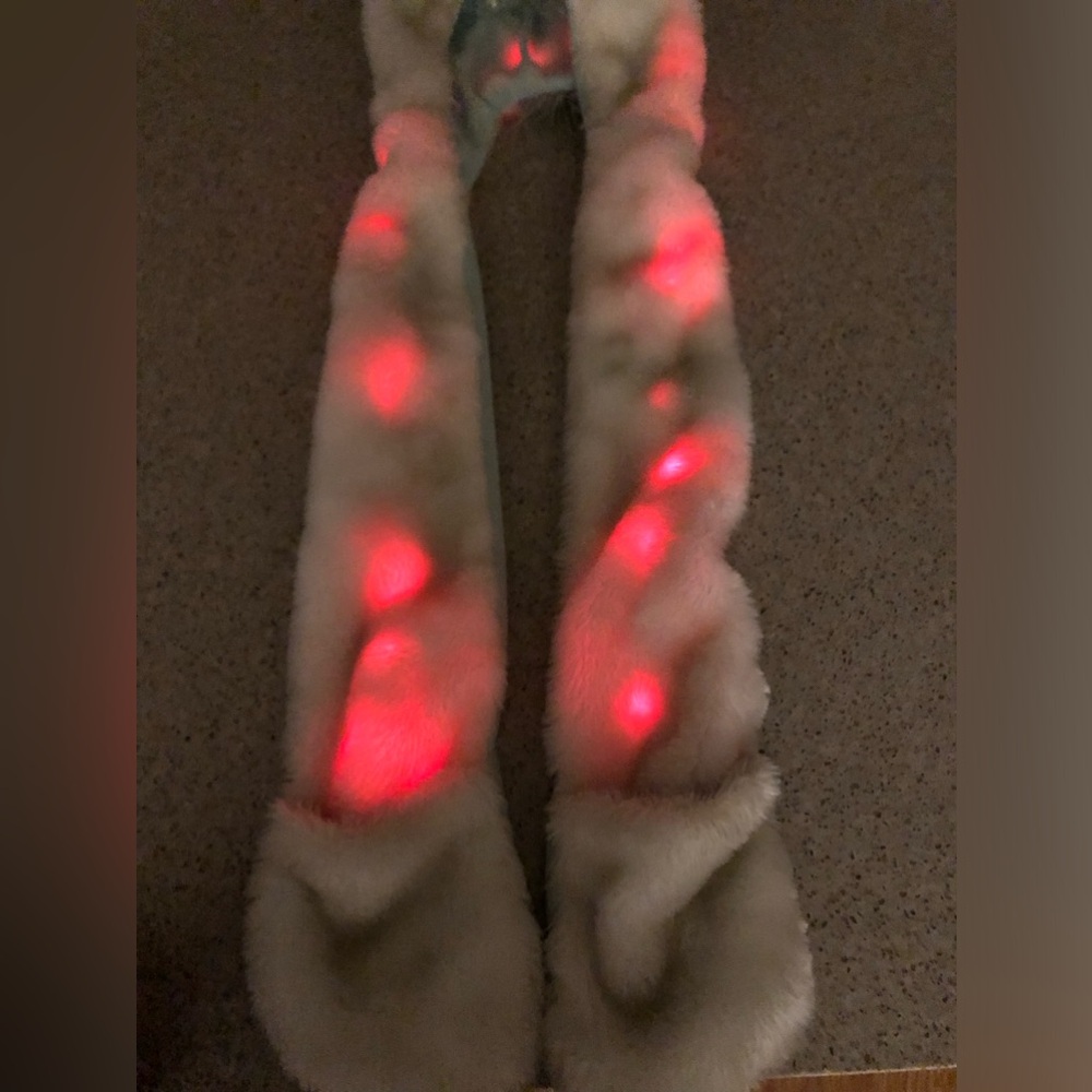 Justice Unicorn Light Up 3-in-1 Hat Scarf Mittens Multicolor Light Blinking - Picture 3 of 16